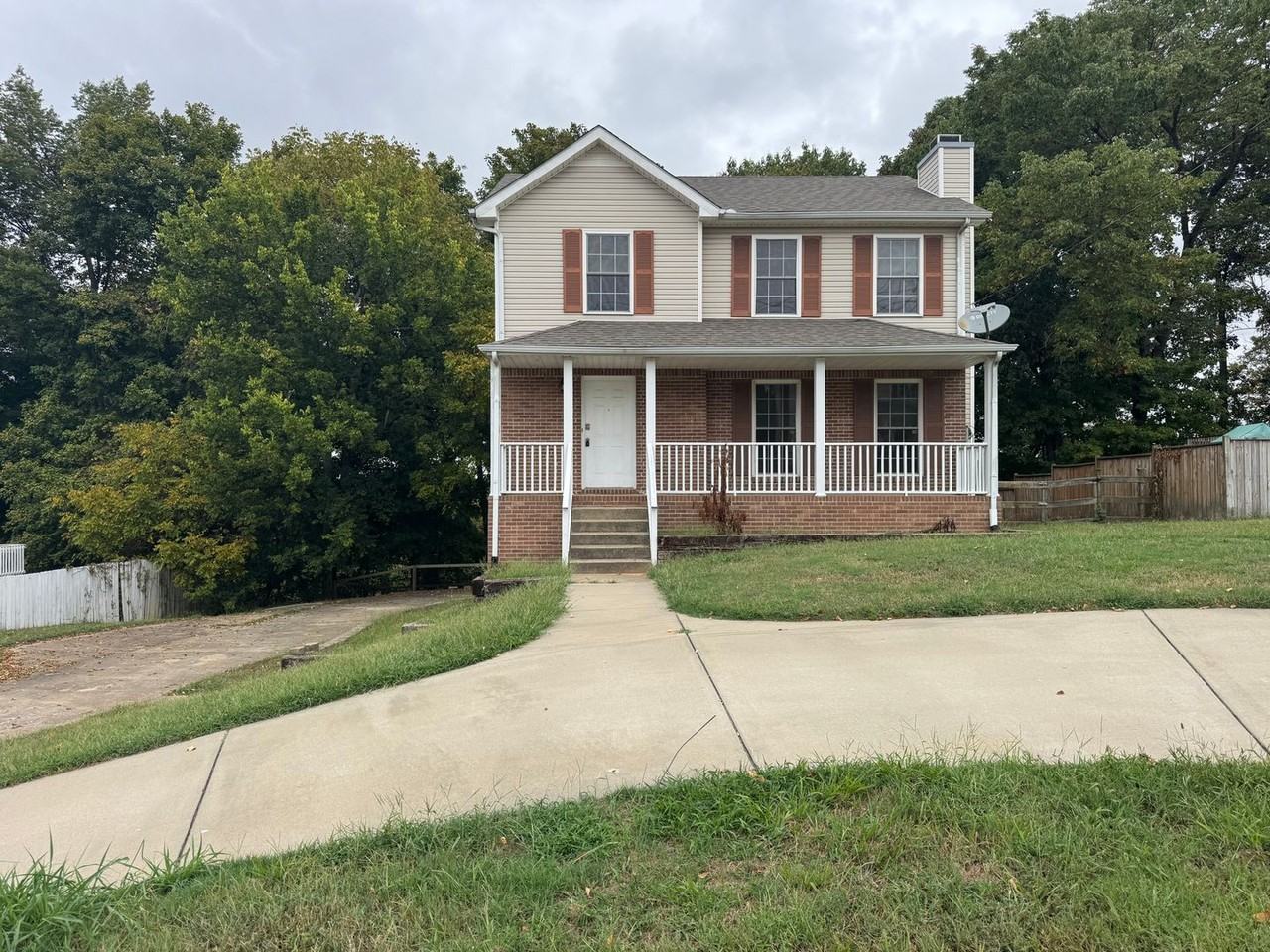 2587 Elkmont Dr - Photo 2 of 44