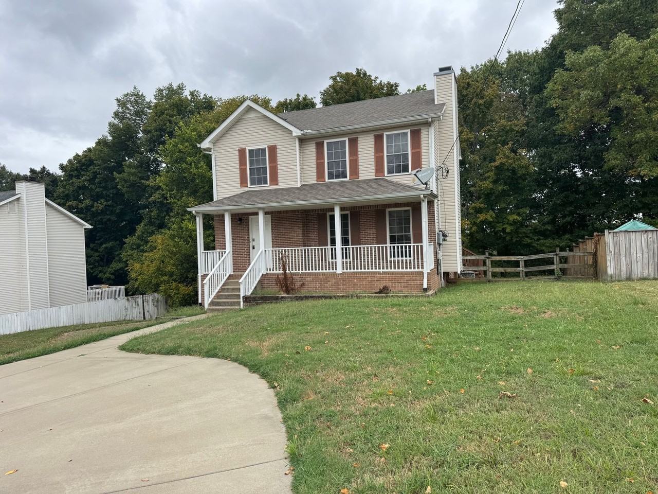2587 Elkmont Dr - Photo 4 of 44