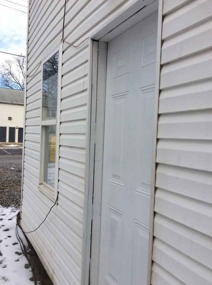 39 E Maple St - Photo 2 of 10