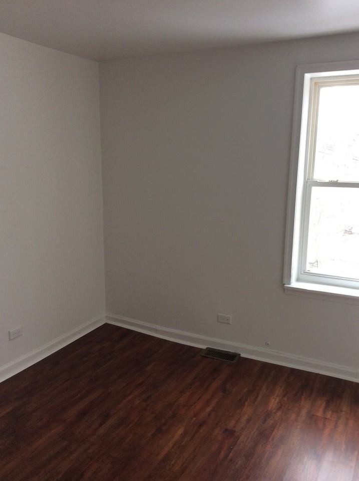 39 E Maple St - Photo 7 of 10