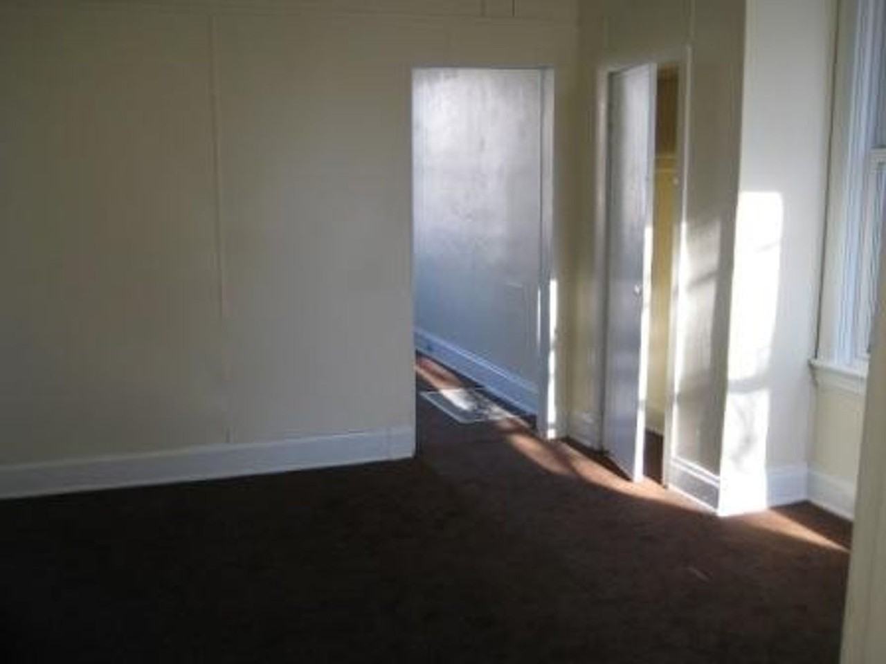 6638 Vine St - Photo 6 of 15
