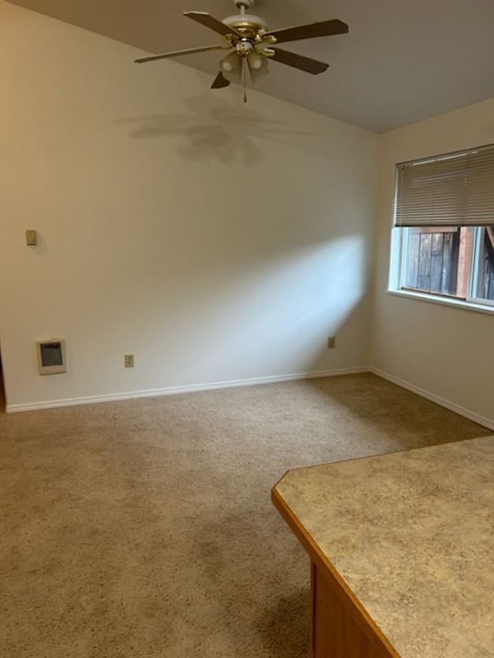 2103 Wilson Ct - Photo 3 of 10
