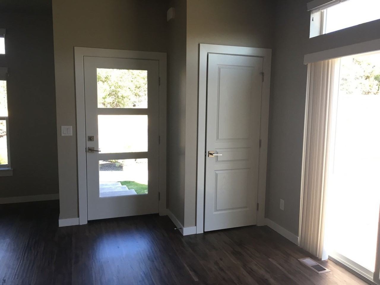 1542 Ne Butler Market Rd - Photo 4 of 5