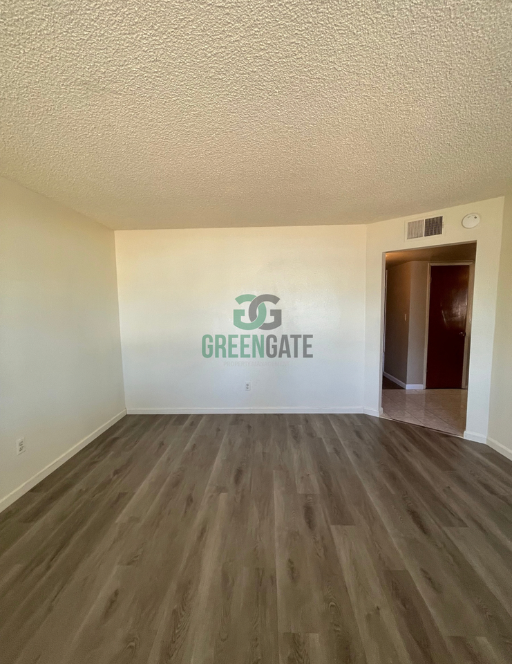 1708 Castilla Way - Photo 7 of 36