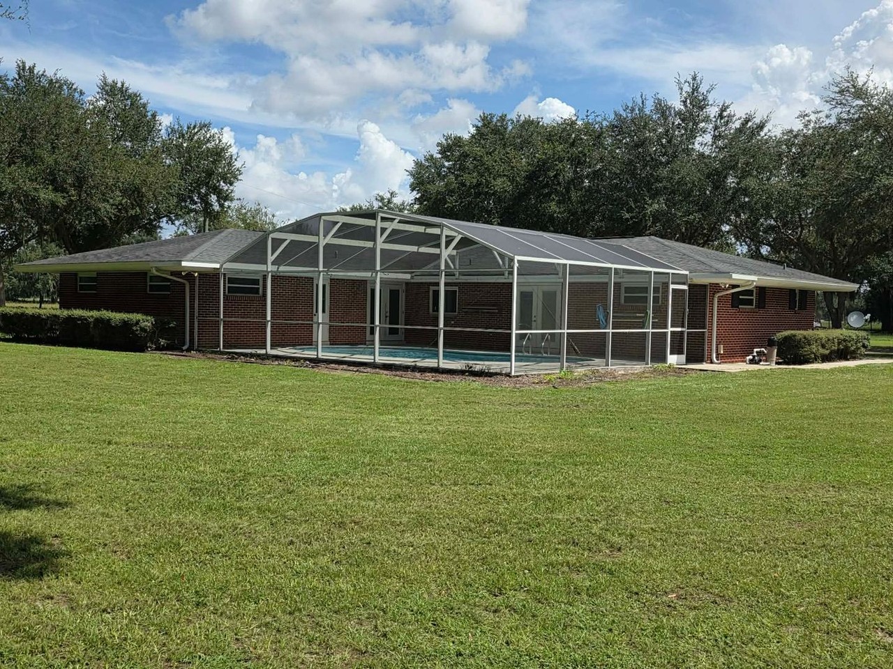 25601 Laylaine Dr - Photo 6 of 42