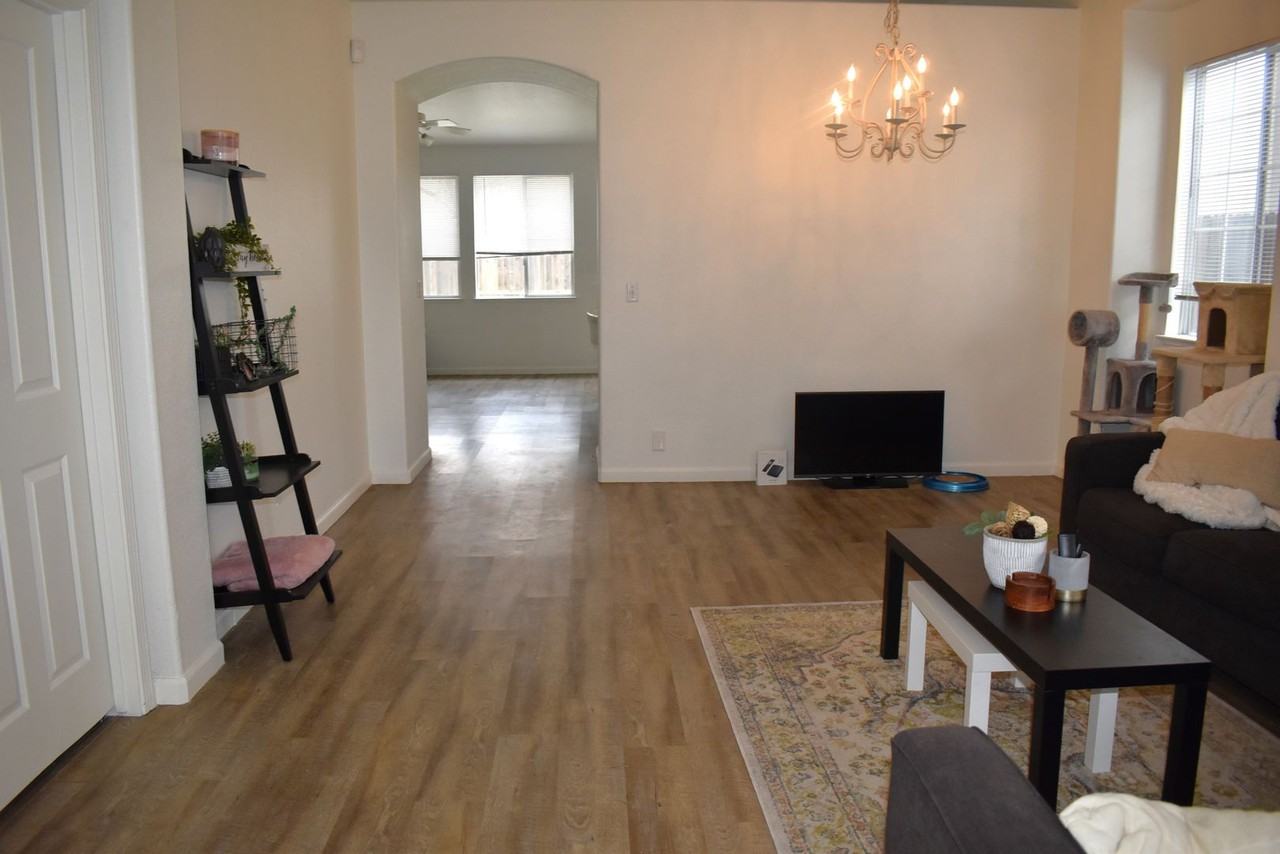7836 Calzada Way - Photo 3 of 20