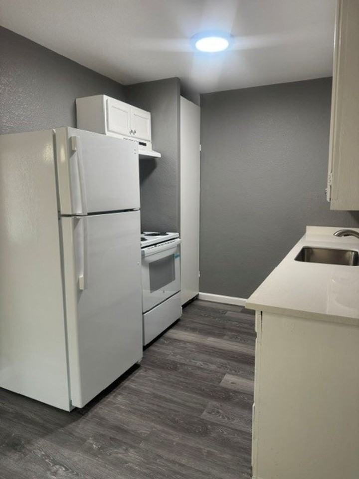 116 Fairview Ave - Photo 5 of 8