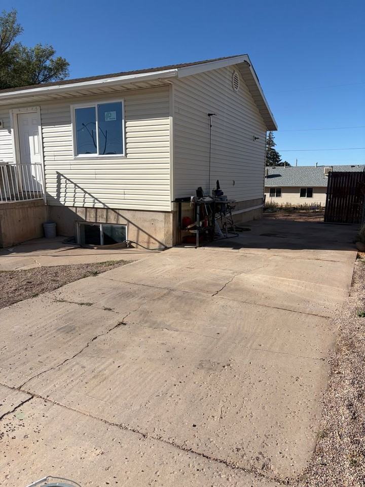 81 W Sunset Dr - Photo 2 of 2