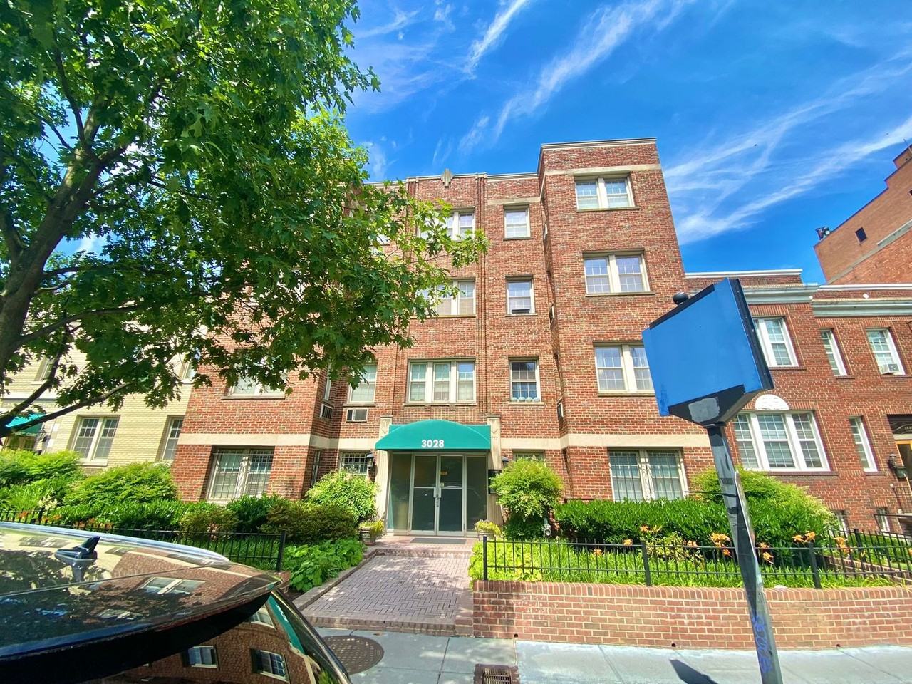 3028 Wisconsin Ave Nw #106