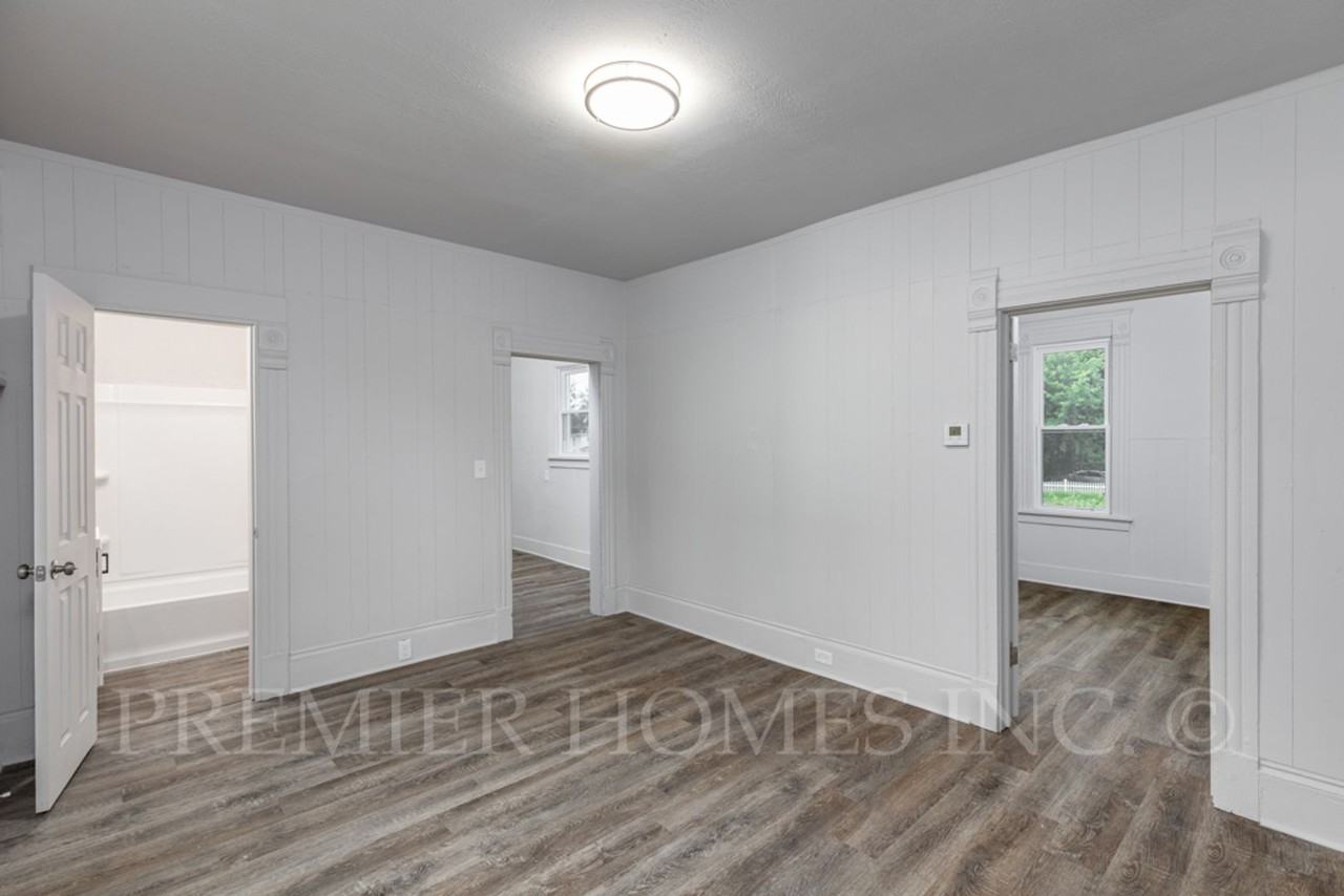 1022 5th St Sw - Photo 6 of 25