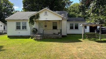 featured image of 105 Middle St