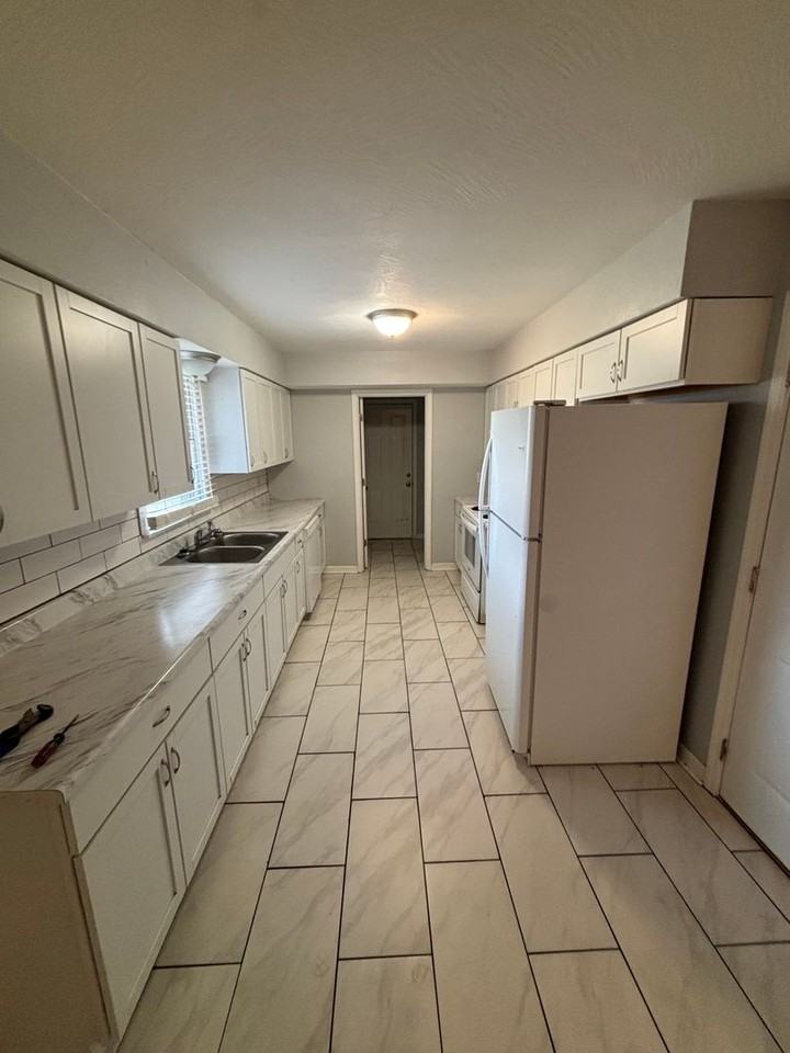 7033 W Farm Road 106 - Photo 4 of 18