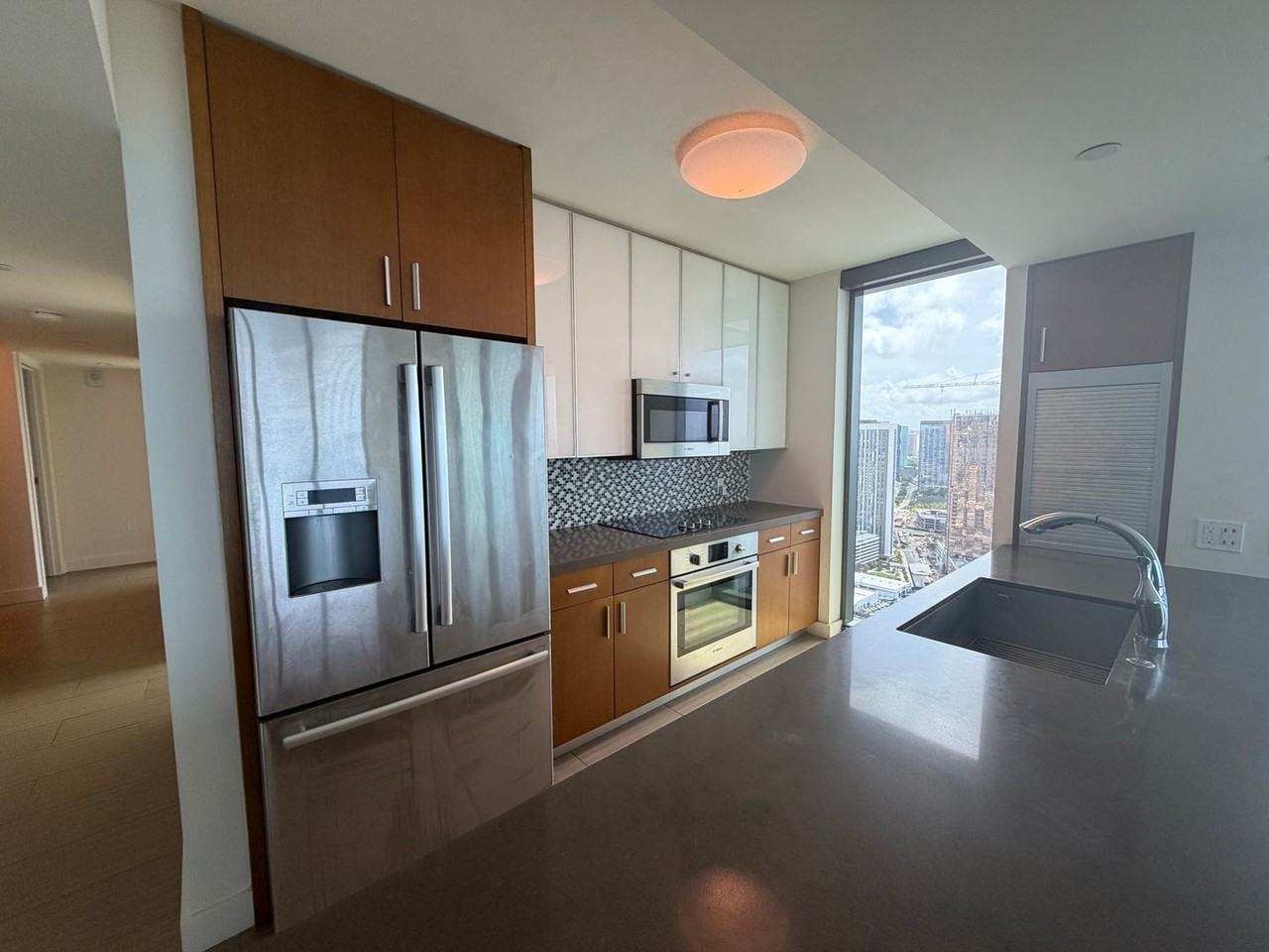 600 Ala Moana Blvd - Photo 3 of 17