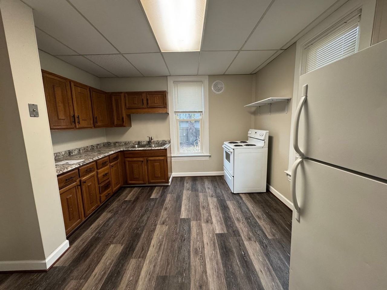 1519 Superior St Lowr - Photo 2 of 18