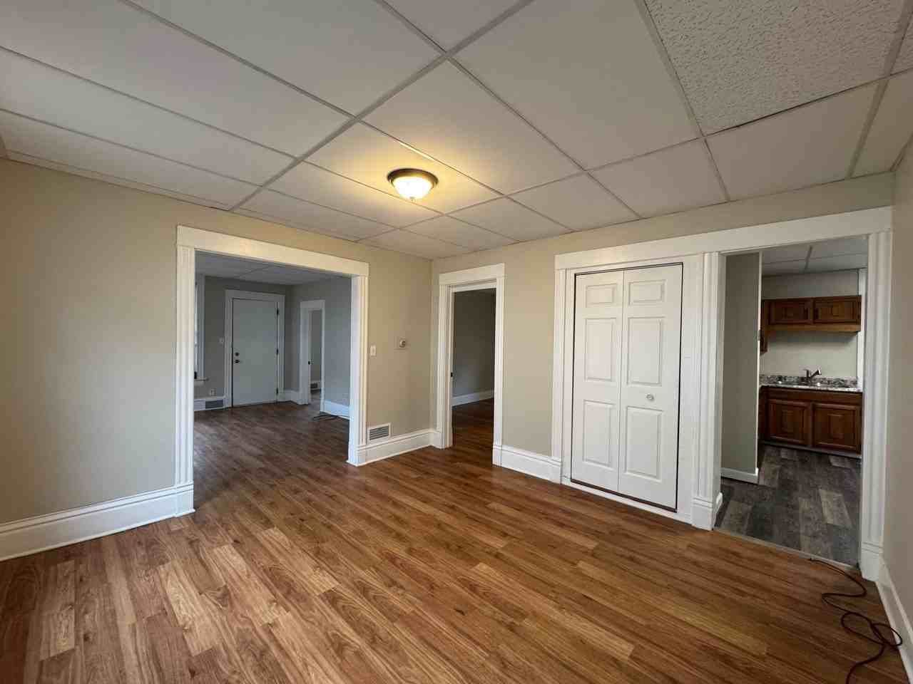 1519 Superior St Lowr - Photo 4 of 18