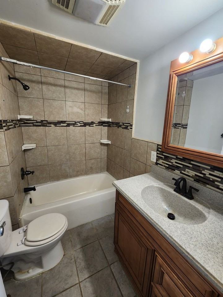 1177 26th Street A - Photo 6 of 14