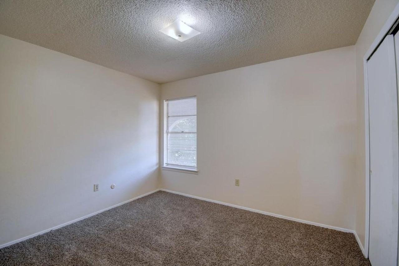 1816 Mary Ellen St Ne - Photo 6 of 8