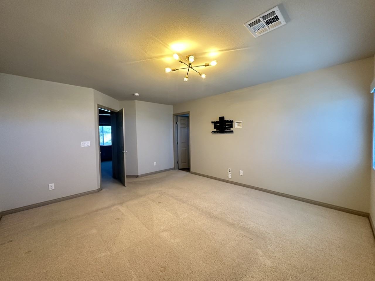 10187 Lawton Ridge Ct #1 - Photo 7 of 50