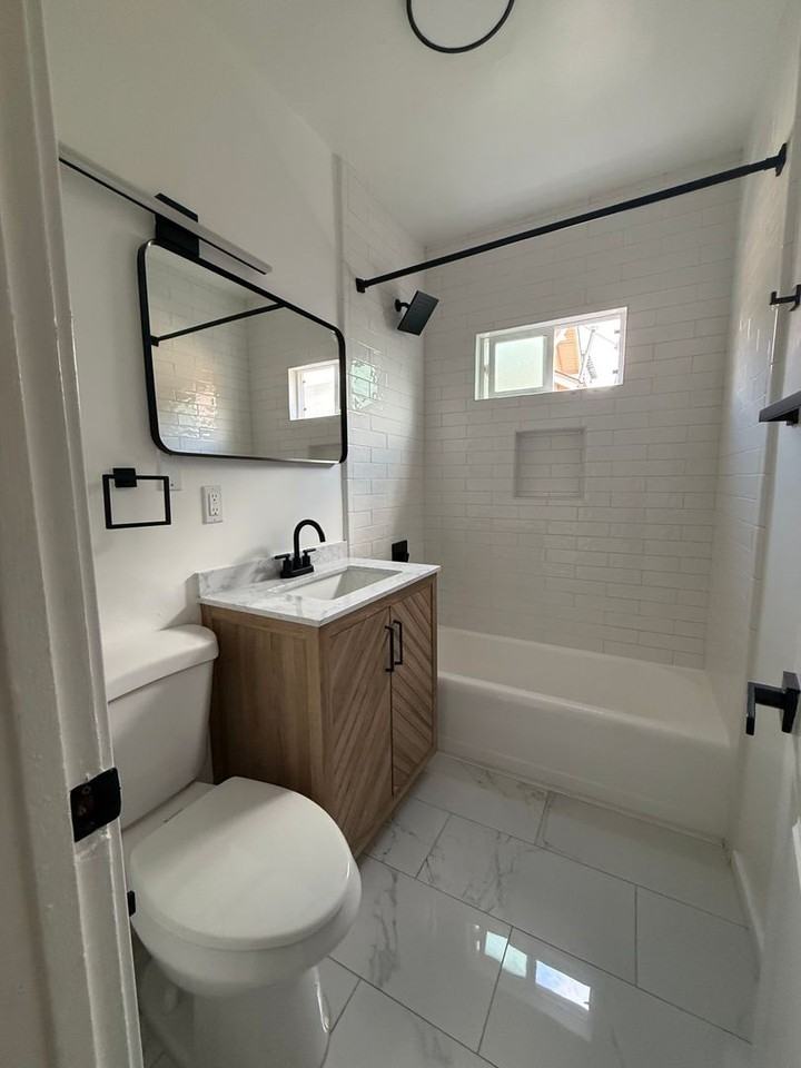 3215 W 18th - Photo 5 of 12