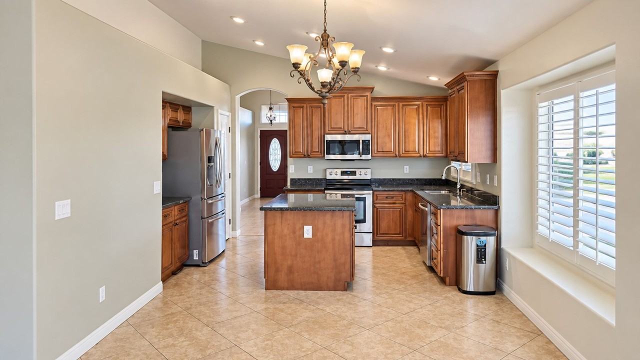 1561 E Gary Dr - Photo 6 of 18