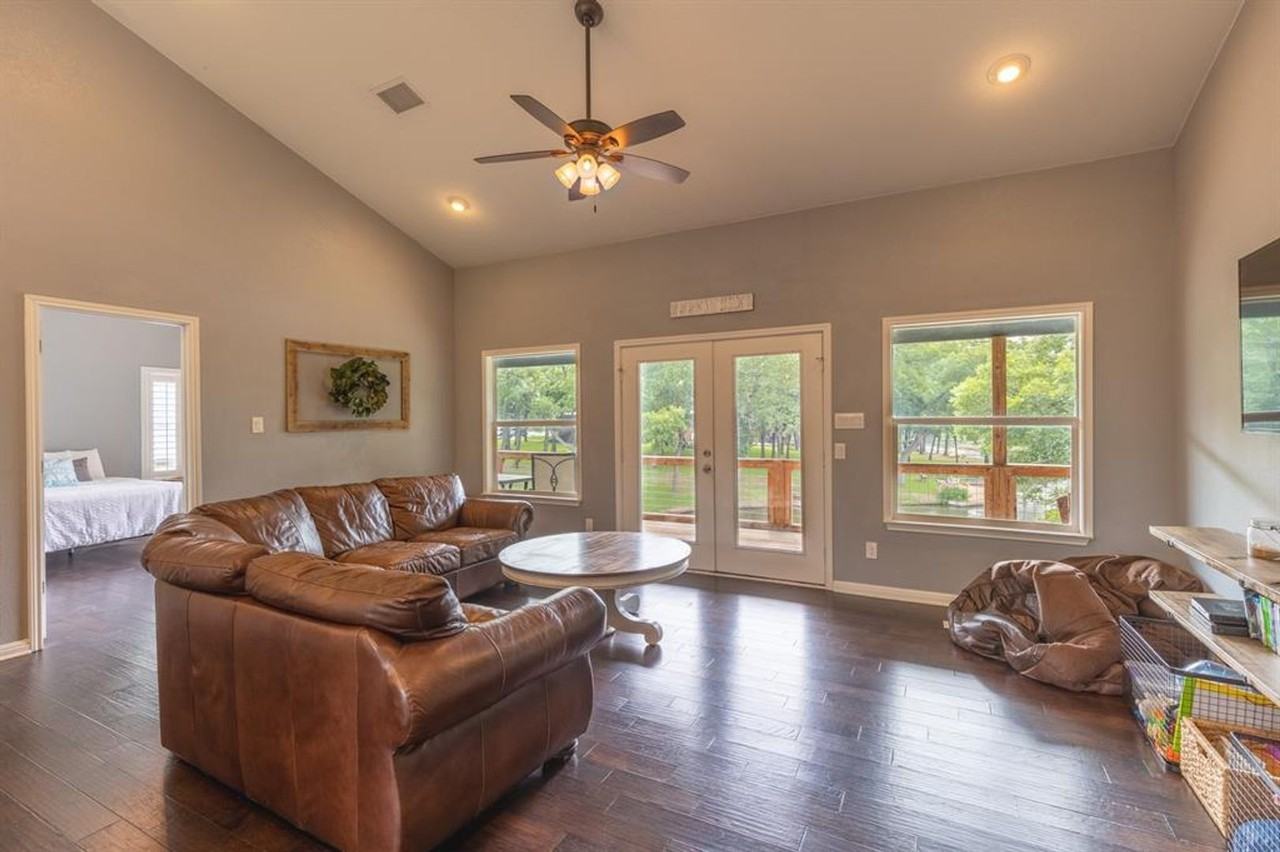1320 Contour Dr - Photo 5 of 23