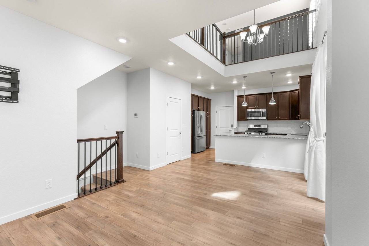2882 S Fox Ct - Photo 6 of 17