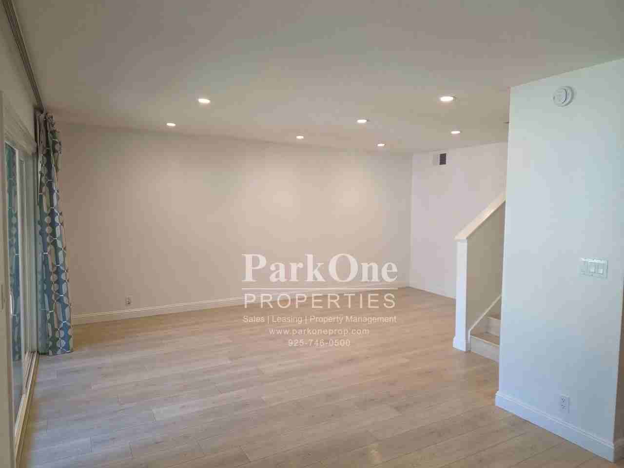 2700 Oak Rd - Photo 2 of 22