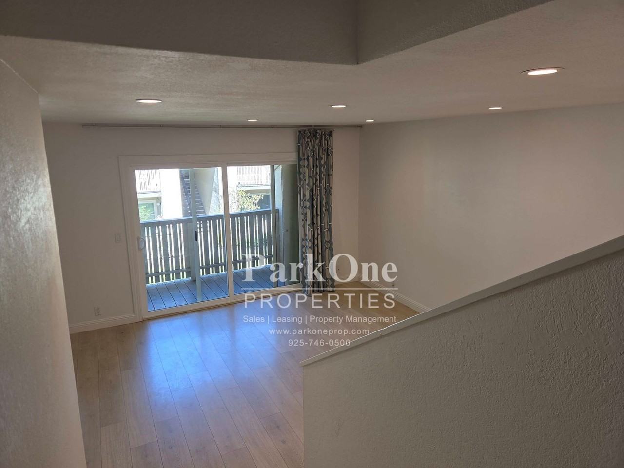 2700 Oak Rd - Photo 5 of 22