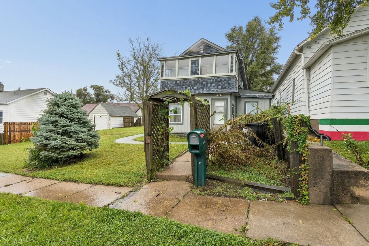 511 Poppleton Ave - Photo 2 of 30