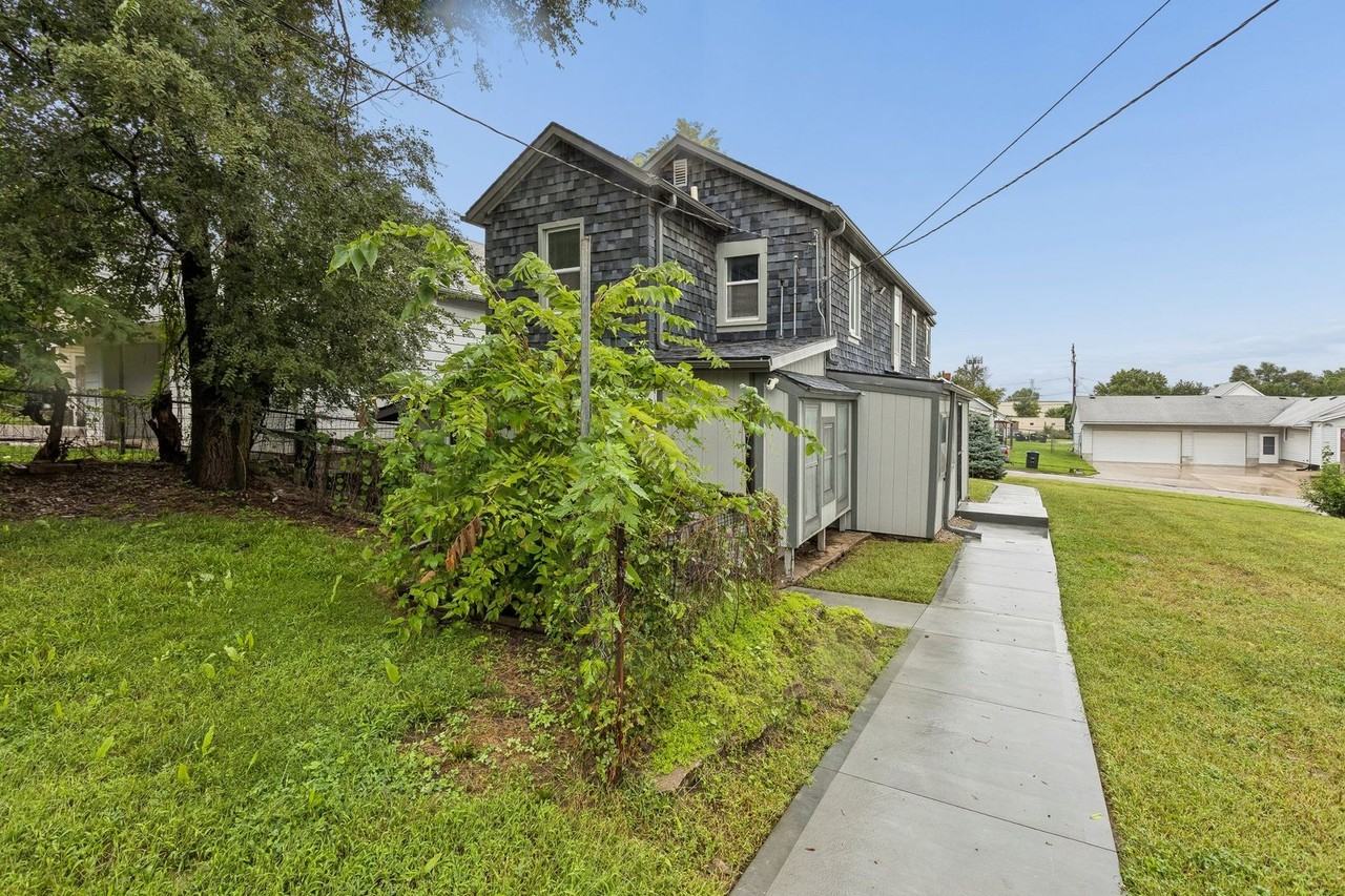 511 Poppleton Ave - Photo 3 of 30