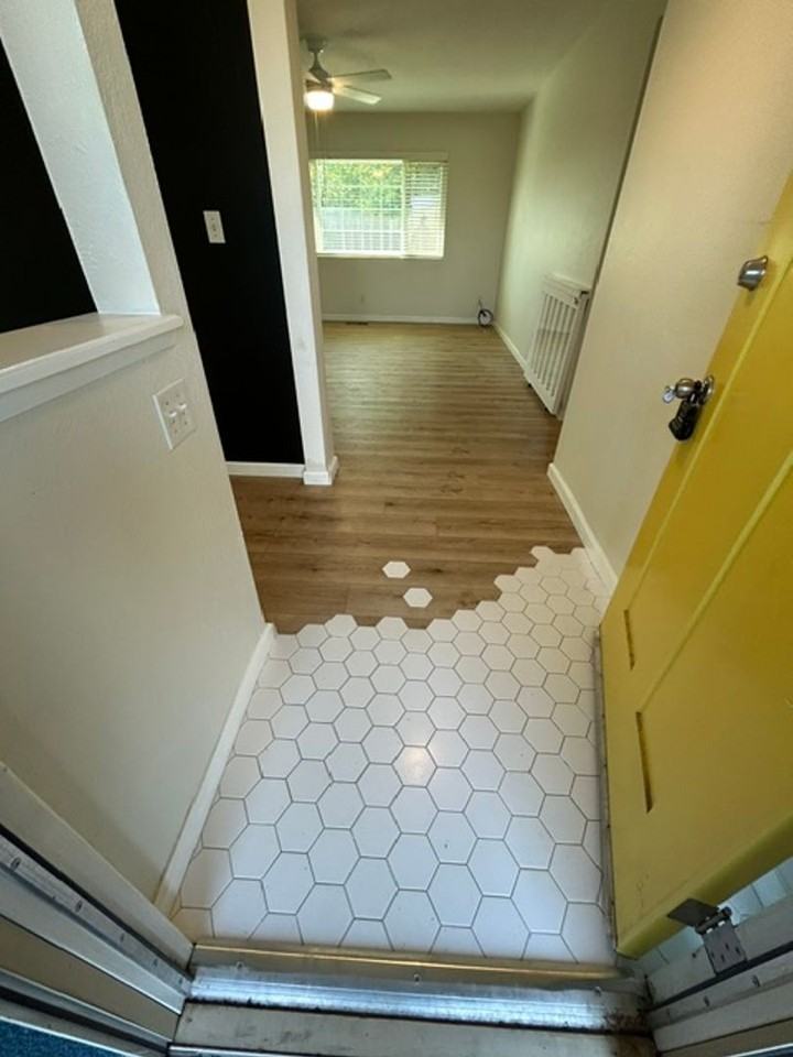 2647 W Evergreen Ave - Photo 3 of 32