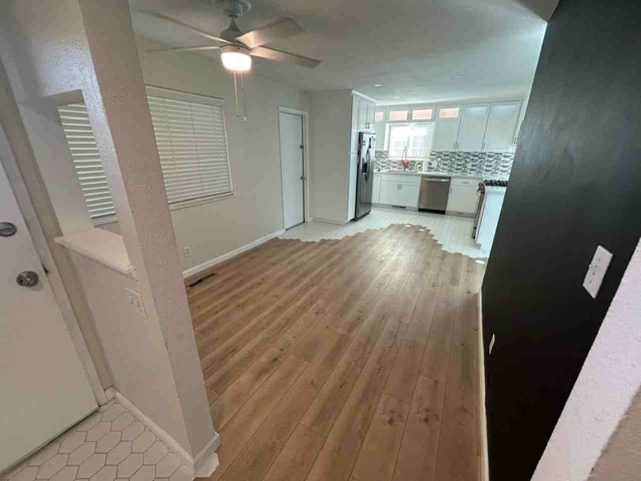 2647 W Evergreen Ave - Photo 5 of 32