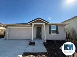 featured image of 2081 Fuchsia Dr
