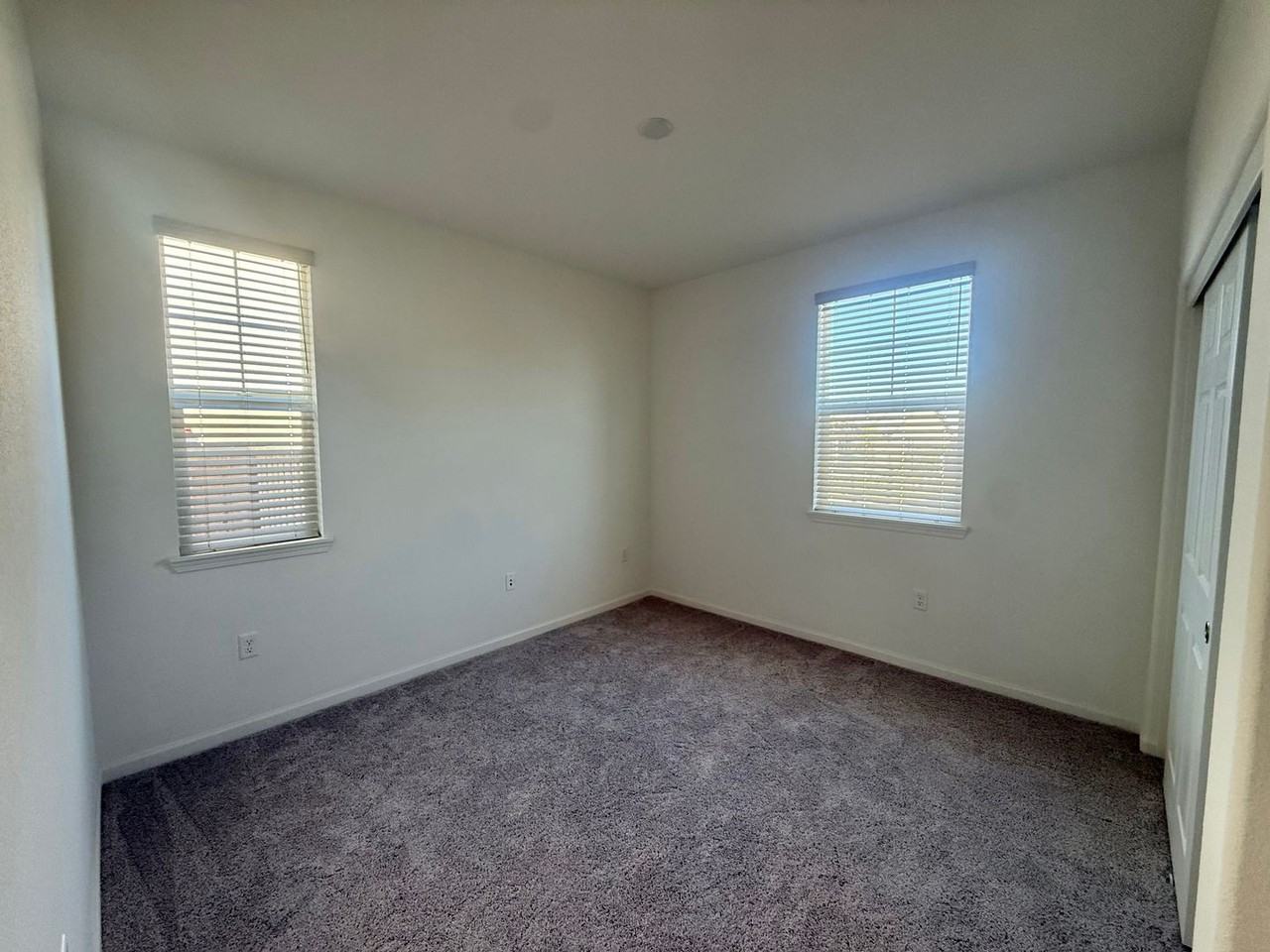 2081 Fuchsia Dr - Photo 3 of 14