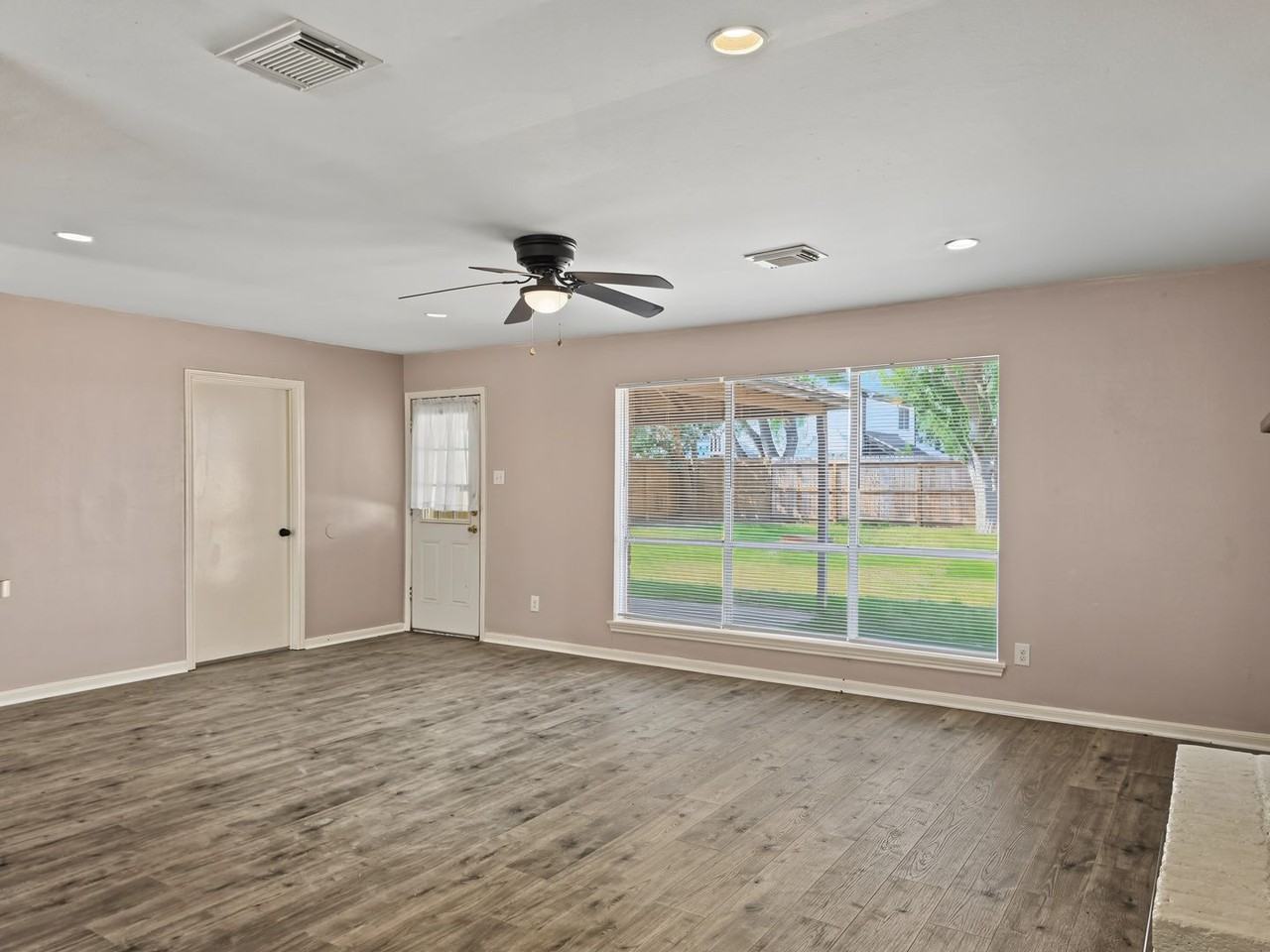 21638 Park Tree Ln - Photo 4 of 21