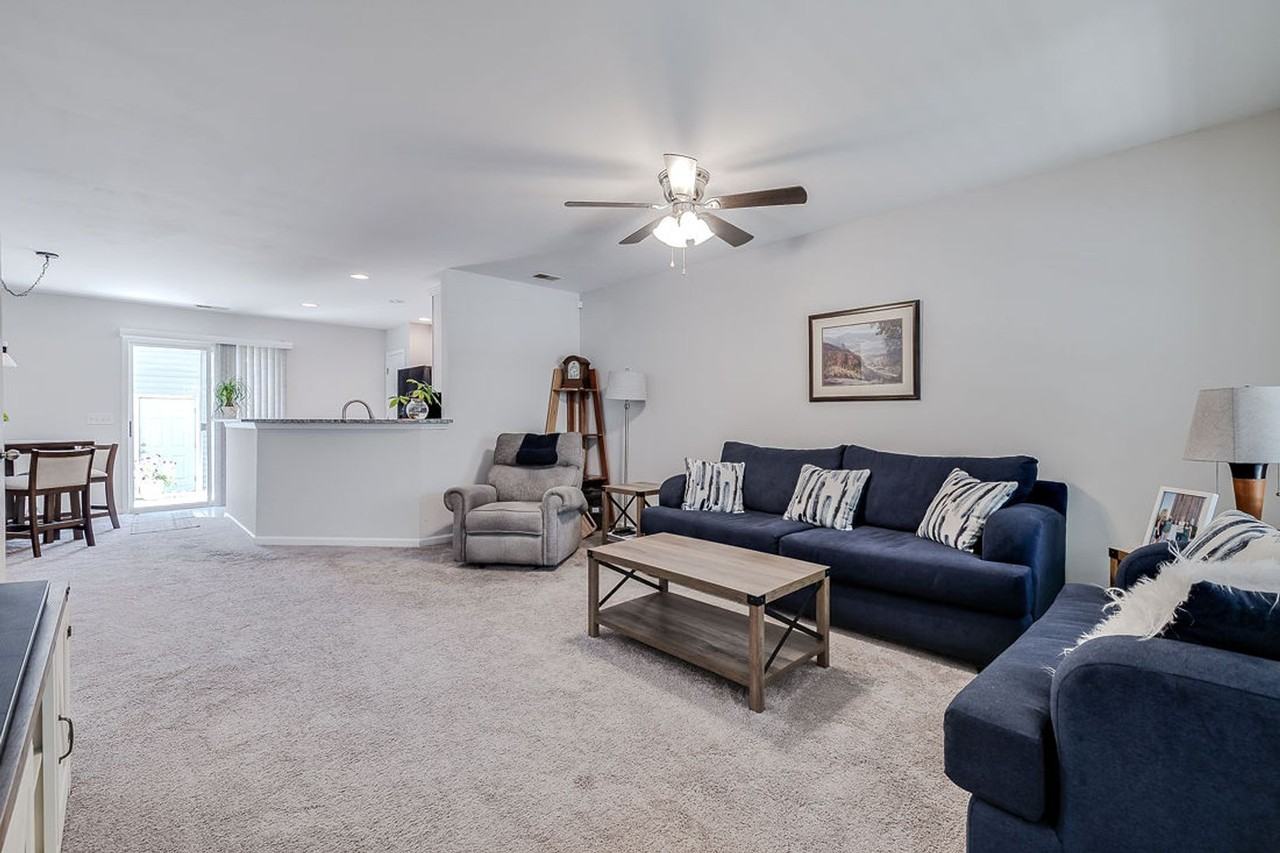 321 Hitching Post Ln - Photo 4 of 24