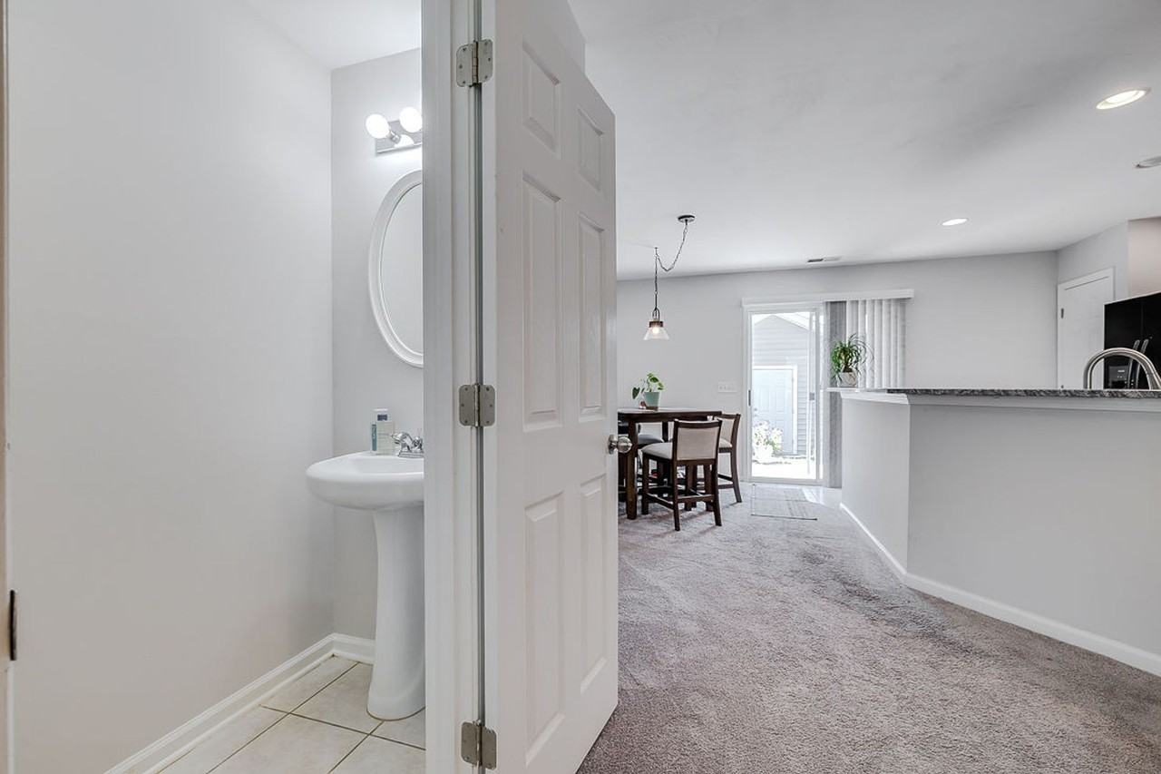 321 Hitching Post Ln - Photo 7 of 24