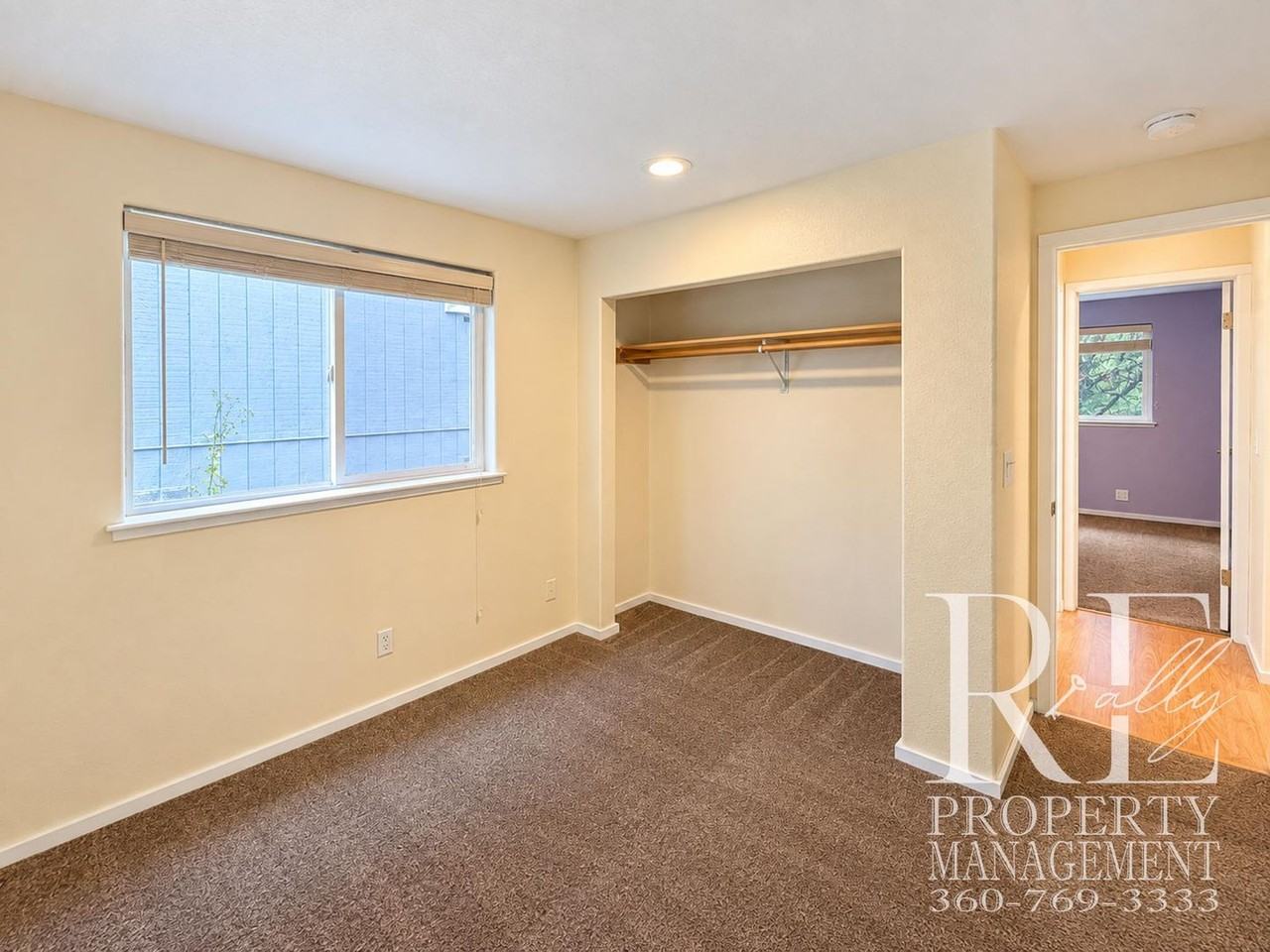 6534 Ne Pine St - Photo 5 of 26
