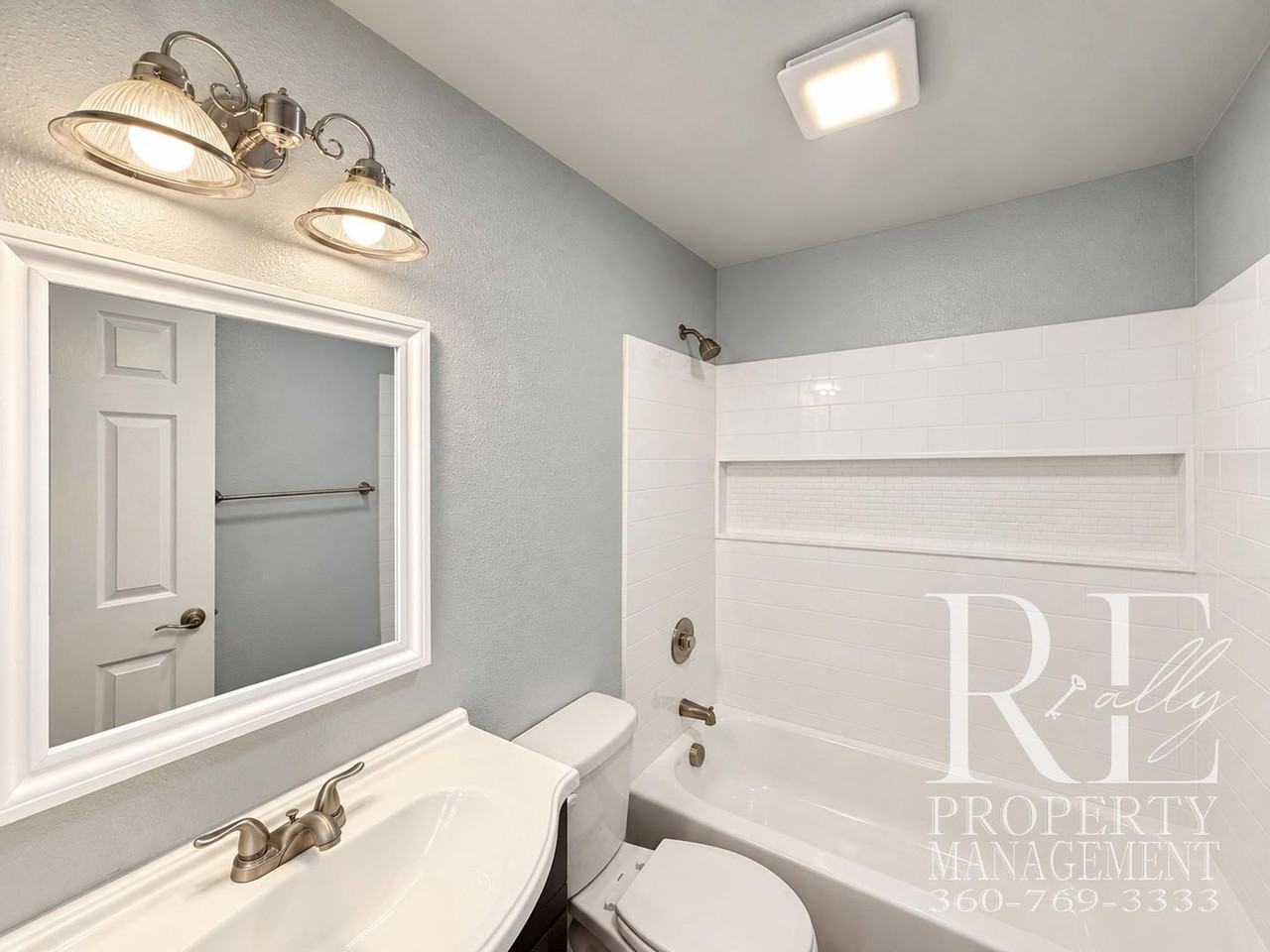 6534 Ne Pine St - Photo 6 of 26