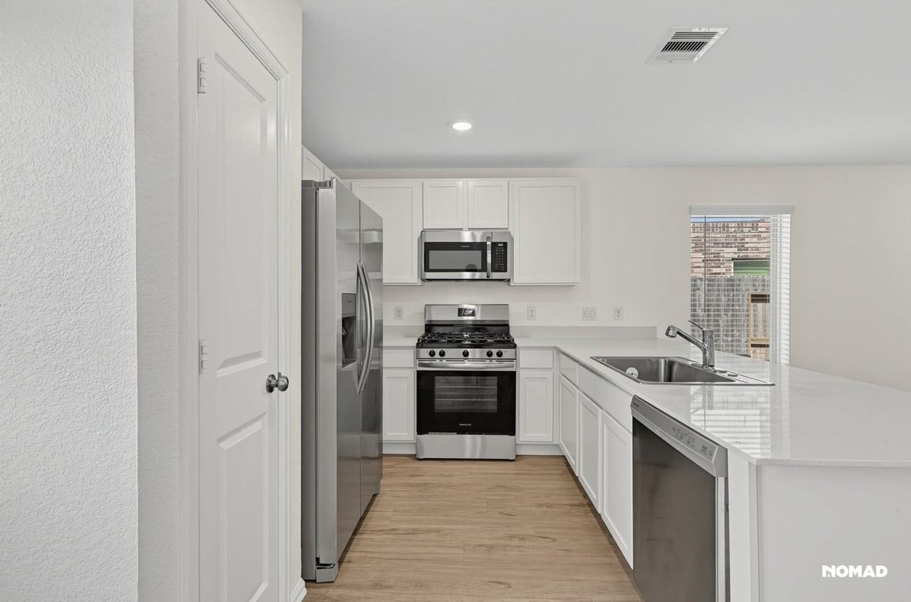 2712 Gale Park Ct - Photo 6 of 32