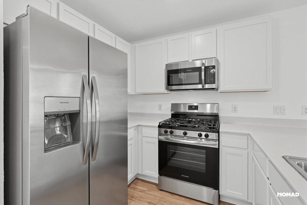 2712 Gale Park Ct - Photo 5 of 32
