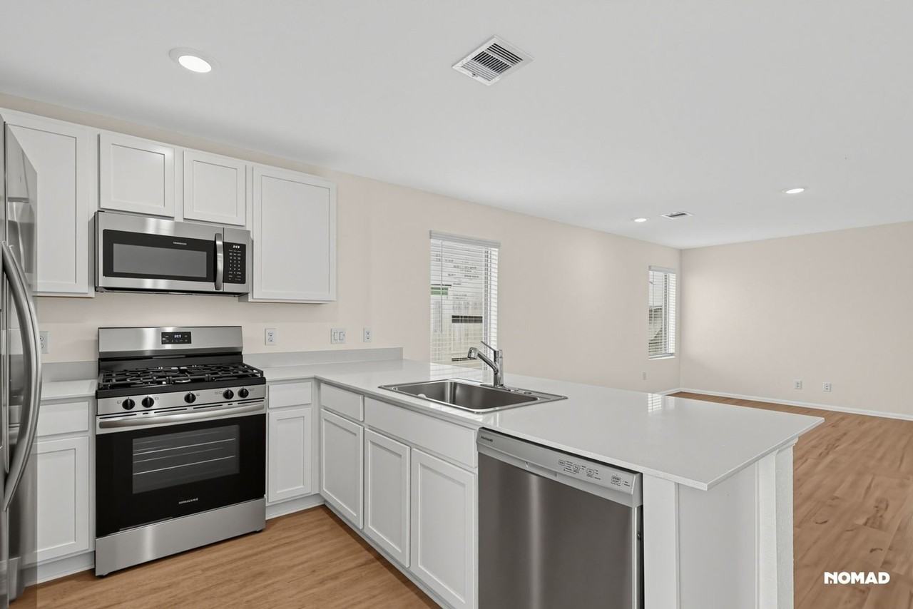 2712 Gale Park Ct - Photo 7 of 32