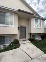 featured image of 2962 E Somerset Dr