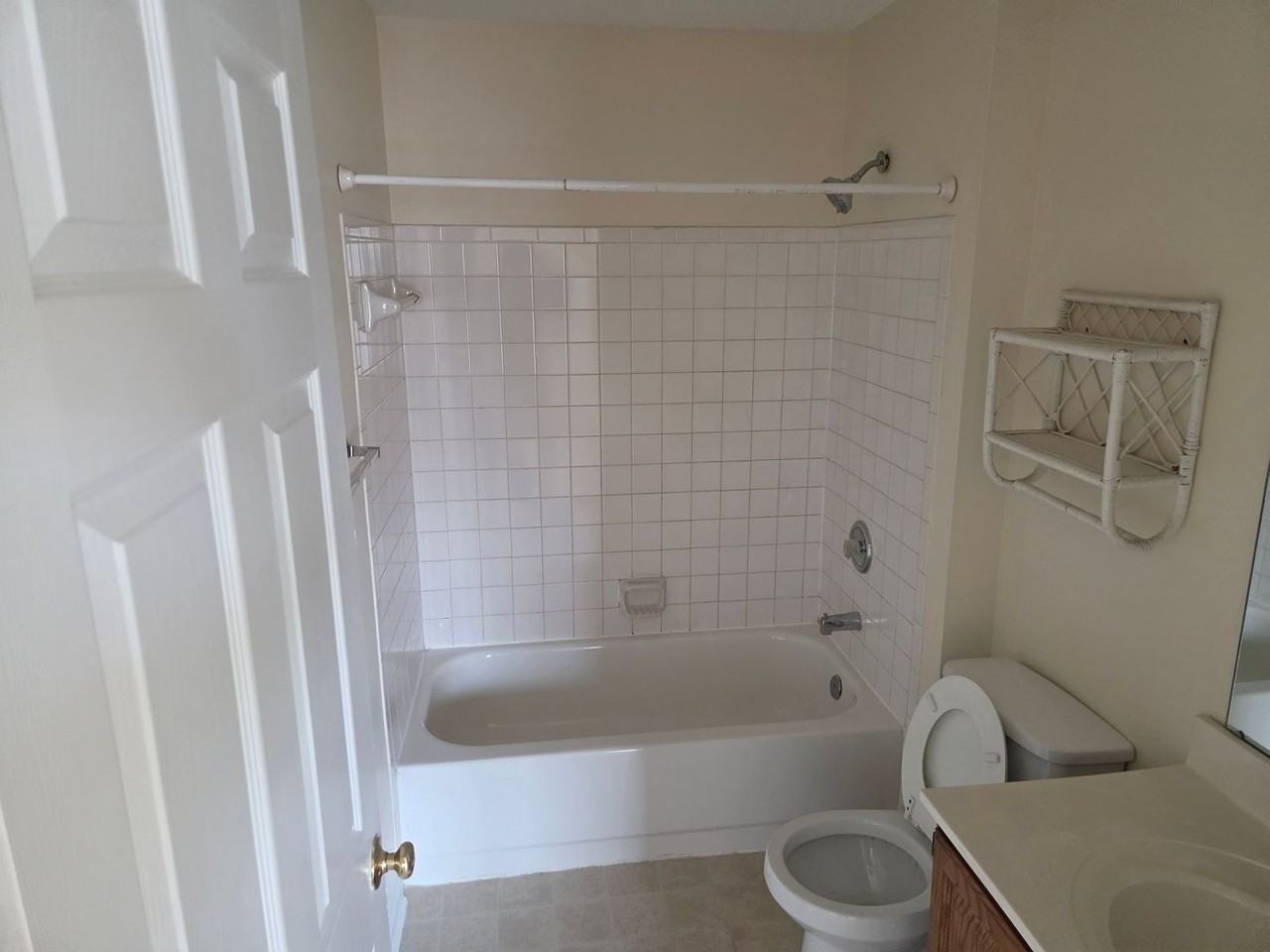 131 Attic Ct - Photo 7 of 10