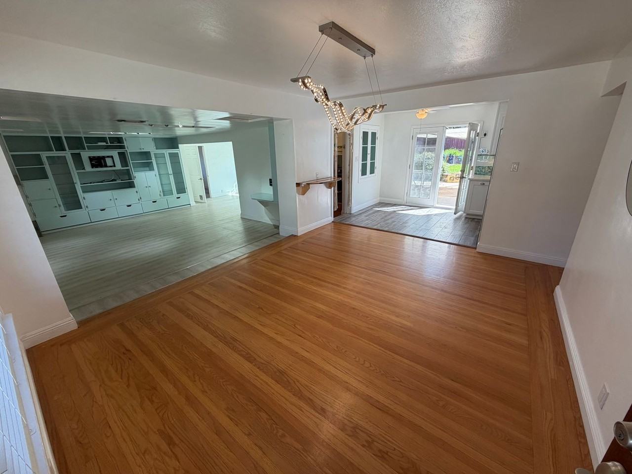 7210 Zelinda Dr - Photo 6 of 50
