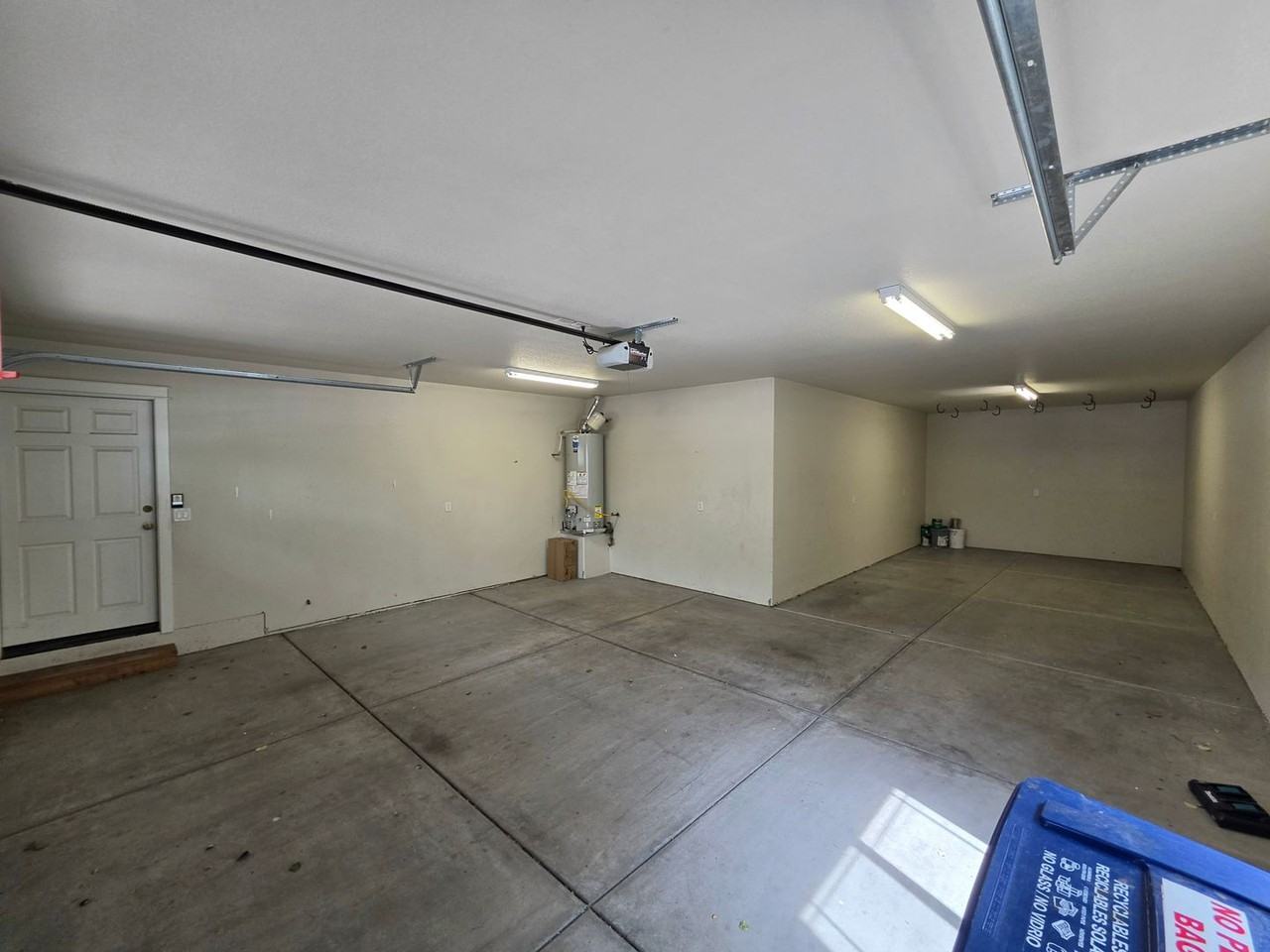 3722 Avocet Ave - Photo 6 of 32