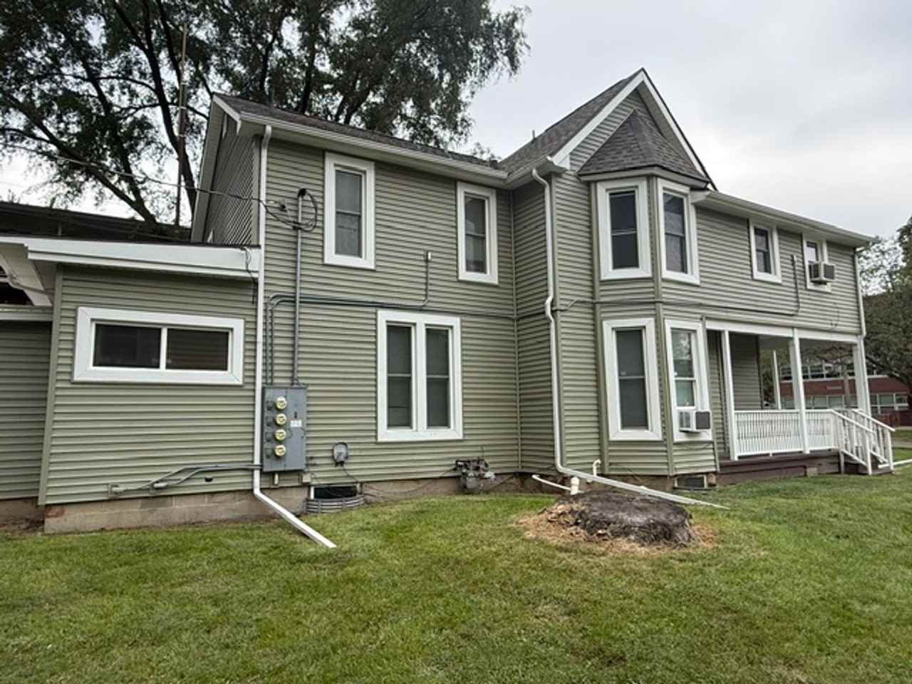 405 W White St - Photo 2 of 16