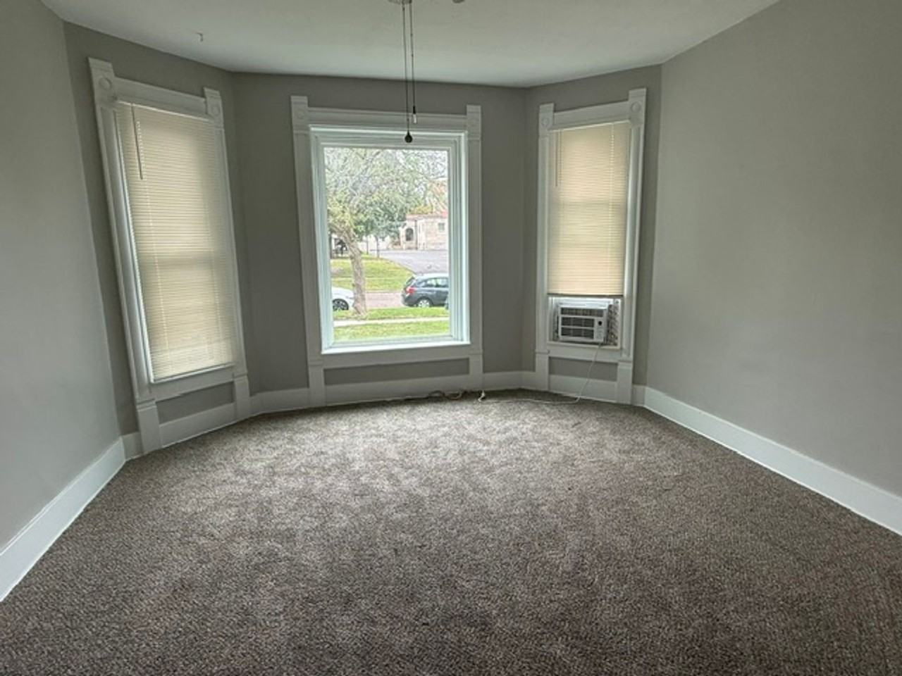 405 W White St - Photo 5 of 16