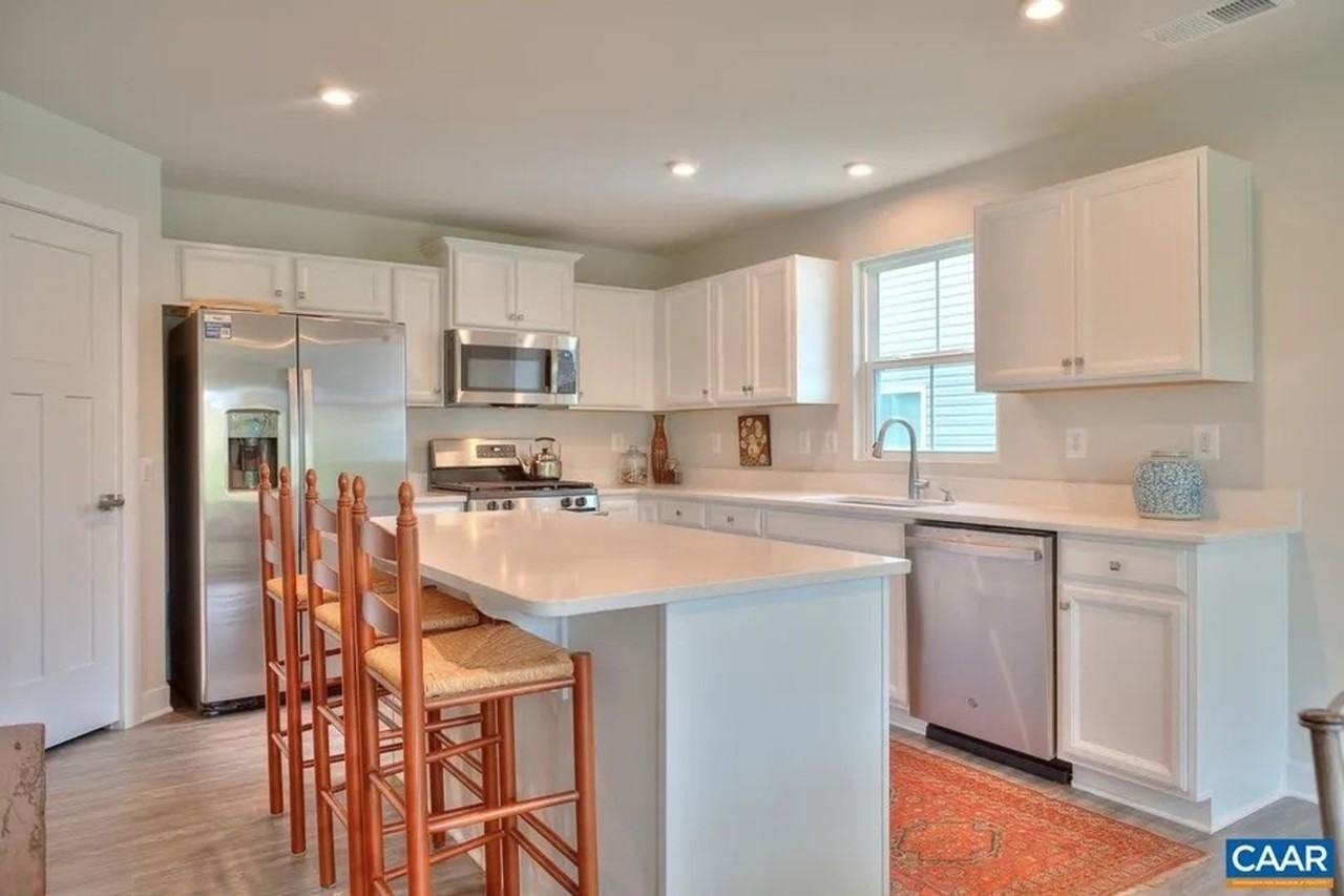 121 Park Dr - Photo 7 of 24