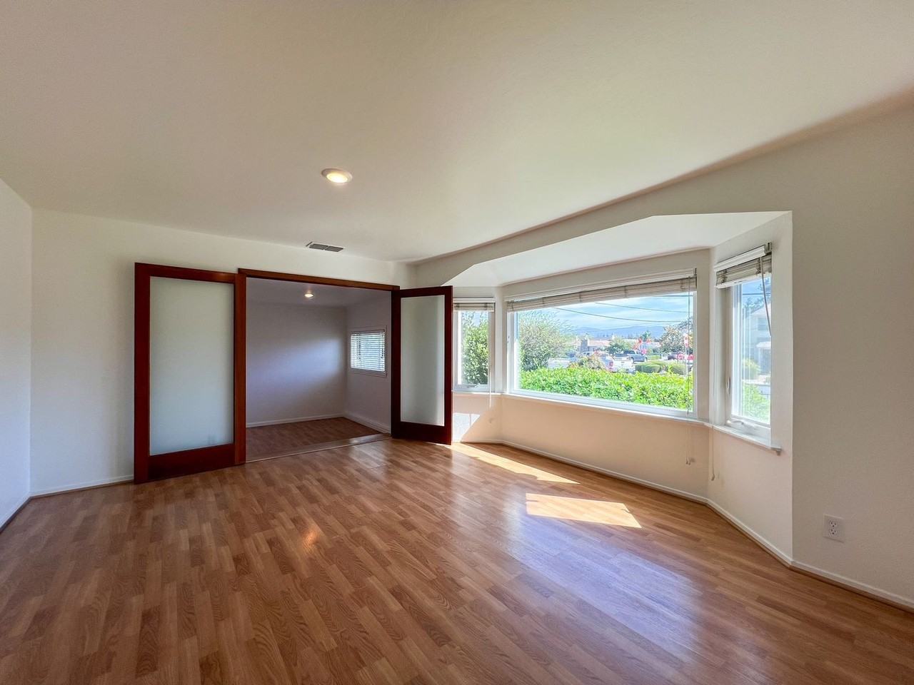 131 Foster Rd - Photo 6 of 42